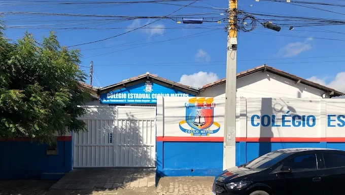 “Tirando o sossego”: Moradores do Alagadiço pedem disciplina nos horários de ensaios e volume de som da fanfarra do Colégio Cecílio Mattos, Juazeiro; diretor responde