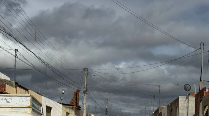 Morador volta a reivindicar pavimentação em rua do bairro Palmares, em Juazeiro e diz que recebeu como resposta: “Acabou nossa gestão?”