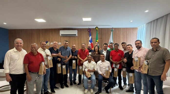 Prefeitos e prefeitas do Norte da Bahia fortalecem união por meio do G15