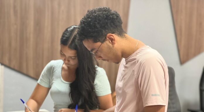 Prefeitura de Casa Nova convoca estudantes contemplados para assinatura do termo da Bolsa Universitária