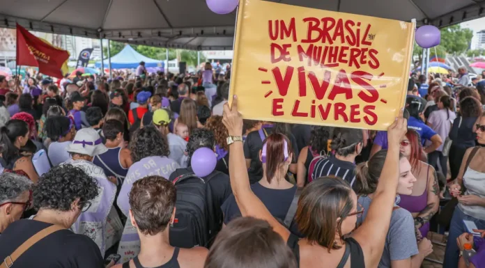 Filhos de vítimas de feminicídio terão direito a pensão INSS