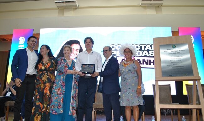 Com presença do ministro das Comunicações, CRC da Univasf celebra uma década de atuação