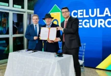 Lula cria banco nacional para rastrear celulares roubados e furtados