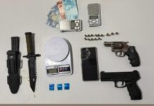 Ação integrada entre polícias da Bahia e Pernambuco termina com prisão e apreensão de drogas e arma em Juazeiro e Petrolina