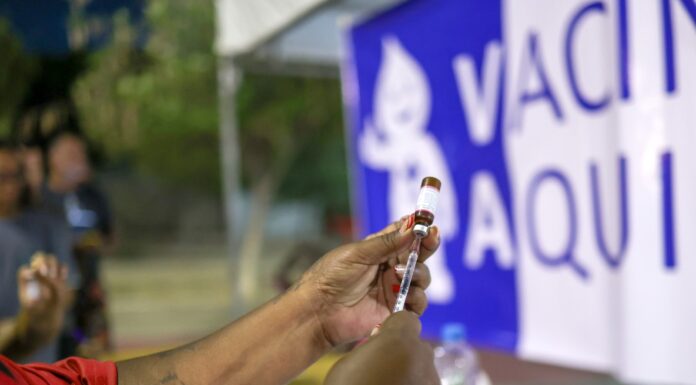 Giro Zé Gotinha segue percorrendo Juazeiro com vacinação itinerante contra a Influenza