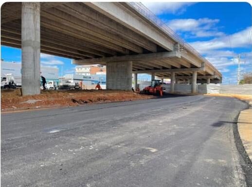 Complexo Viário de Juazeiro: Rotatória construída embaixo do Viaduto 01 será liberada para o tráfego a partir de segunda-feira (15); postes de alta tensão serão retirados no final de semana