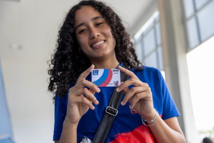 c694ed9d-ca0f-48c2-91aa-e20f560fabc1