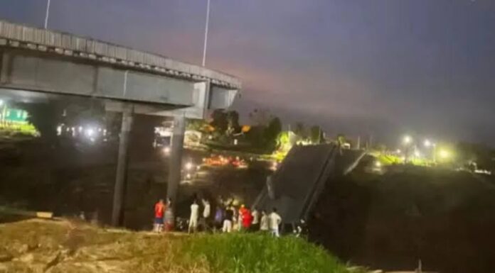 Ponte de R$ 36 milhões desaba e deixa quatro feridos no Acre