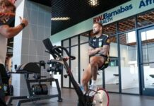Neymar faz exames para saber se poderá jogar na estreia do Brasil na Copa