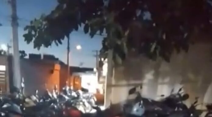 Profissionais do Hospital Regional de Juazeiro reclamam da falta de estacionamento para motocicletas e cobram solução: “ganhamos tão pouco para ainda correr o risco de perder nosso meio de transporte”