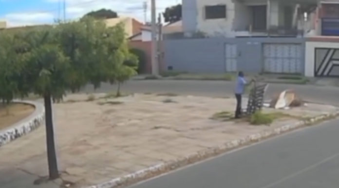 Moradores do Centenário, em Juazeiro, voltam a apontar artista plástico como autor de depredação e descarte irregular de entulho em espaço público