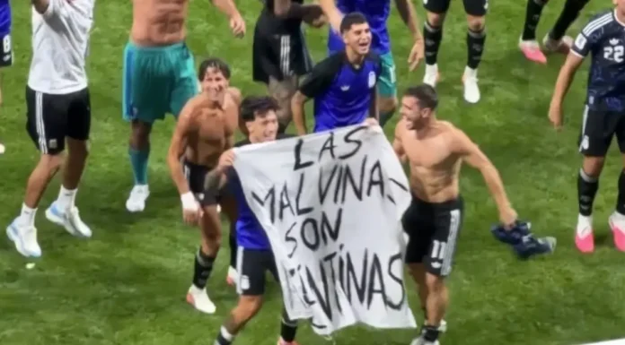 Argentina pode ser punida pela Fifa após exibir faixa sobre as Malvinas