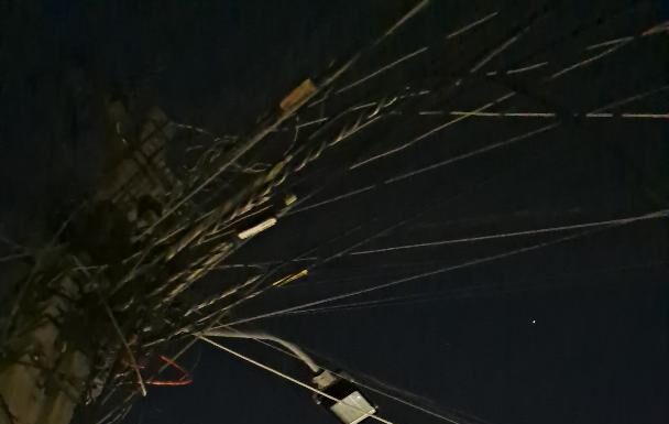 “A taxa de iluminação é cobrada todo mês, mas o poste continua apagado”, reclama morador do Centro de Juazeiro