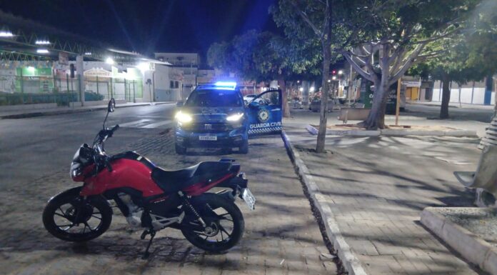 Guarda Civil Municipal de Juazeiro recupera motocicleta roubada em Petrolina