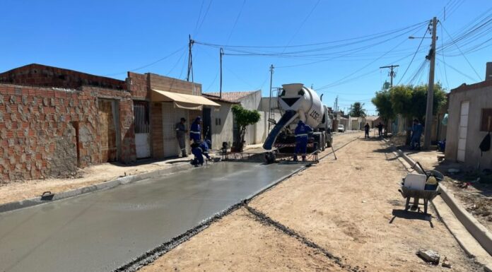 Projua: Obras de pavimentação avançam no bairro Itaberaba e moradores já comemoram os primeiros resultados da transformação