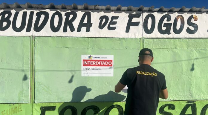 Prefeitura de Juazeiro intensifica fiscalização e interdita 10 barracas de comercialização de fogos de artifício