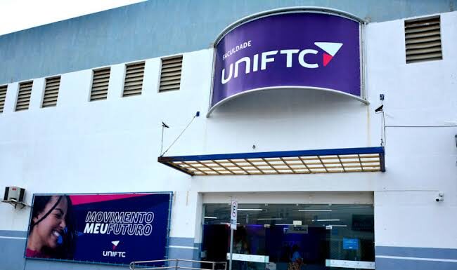 Alunos da área da saúde relatam falta de disciplinas na UniFTC Juazeiro; instituição diz apurar reclamações