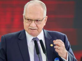 Fachin repudia fala de Milei contra Moraes e reafirma autonomia do STF; presidente argentino chamou ministro de “lixo careca”