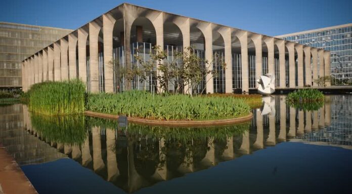 Itamaraty admite possibilidade de ação militar dos EUA no Brasil