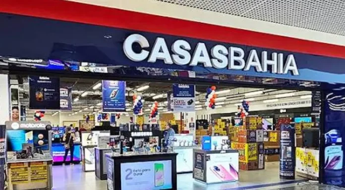 Justiça mantém suspensas as demissões na Casas Bahia