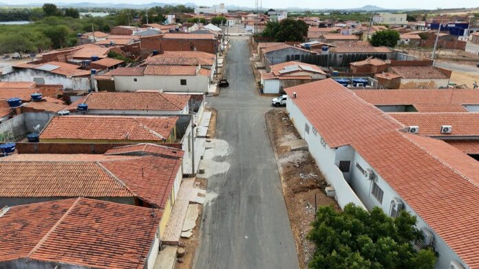 Pavimentacao-em-Itamotiga-Foto-Anamaue-3