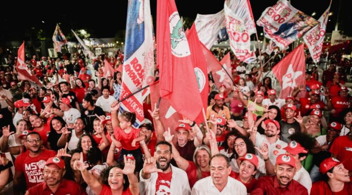 Com o Zé Matuto lotado, caminhada do Professor Gilmar rumo à Alepe ganha força no lançamento da dobradinha com Rosa Amorim em Petrolina