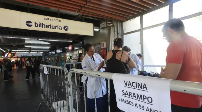 Ministério da Saúde reforça chamamento para vacina contra o sarampo; Campanha Nacional segue até terça-feira (1)