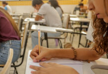 ‘Lápis na Mão’: estudantes de escolas municipais de Juazeiro participam da segunda fase do projeto