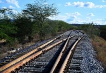 Estudo da Ferrovia Salvador-Juazeiro avança e prefeito Andrei projeta integração com a Hidrovia do São Francisco: “Juazeiro está nos trilhos do desenvolvimento