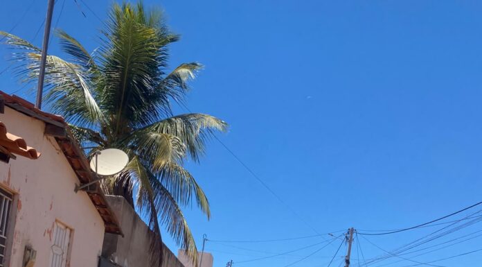 SAAE Juazeiro implanta novas redes de abastecimento de água e coleta de esgoto para atender moradores de rua que está sendo pavimentada em Itamotinga