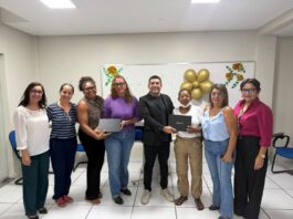 Prefeitura de Juazeiro entrega tablets e materiais de apoio para educadoras sociais do Programa Criança Feliz