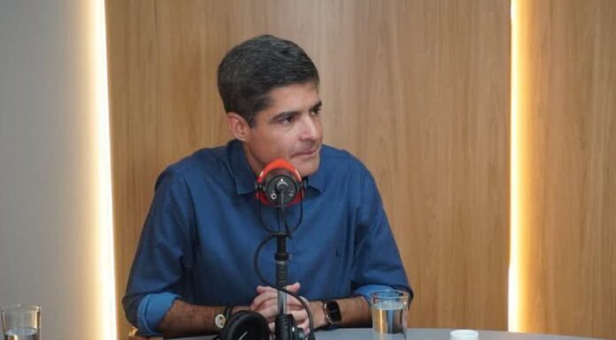 ACM Neto é citado em troca de mensagens entre “Rei do Lixo” e prefeito de Belo Horizonte