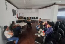 Após paralisação, Sindilimp cobra regularização de salários, vale alimentação e transporte de funcionários da empresa Creta, que atuam no CCJG, em Juazeiro