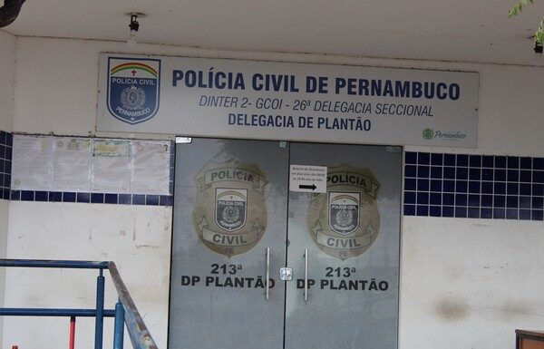 Mulher afirma ter sido enganada em negociação de veículo e denuncia prejuízo de R$ 25,7 mil em Petrolina; ocorrência foi registrada como estelionato/fraude