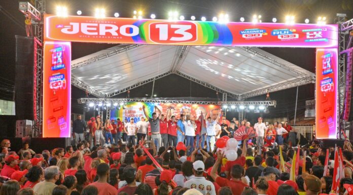 Andrei lidera multidão e mostra força de um projeto que transforma Juazeiro com Jerônimo, Wagner e Rui