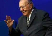 Ex-presidente José Sarney é internado após dores e procedimento abdominal