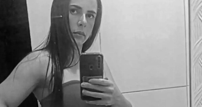 Sepultamento da jovem que morreu após passar mal durante treino em academia aconteceu nesta sexta-feira (9), em Uauá