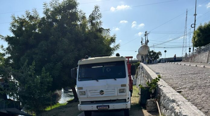 “As pessoas sabem das regras e, mesmo assim, não respeitam”: Leitor flagra caminhão circulando no Parque Fluvial de Juazeiro