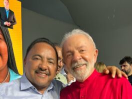 Roberto Carlos celebra vitória de Lula e destaca a união de duas histórias de luta e superação