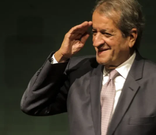 PL, partido de Flávio, reconhece vitória de Lula nas eleições