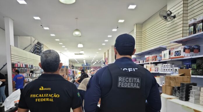 Operação Sertão Legal: Receita Federal e Anatel fiscalizam comércio e buscam retirar produtos irregulares das ruas de Petrolina